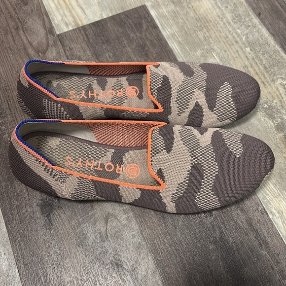 Rothy’s Camo Flats shoes - Picture 2 of 5